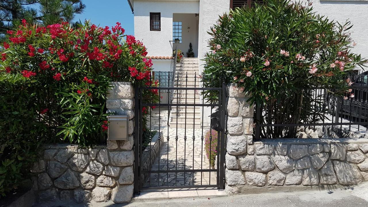 קריקווניצה Apartments Gorana מראה חיצוני תמונה